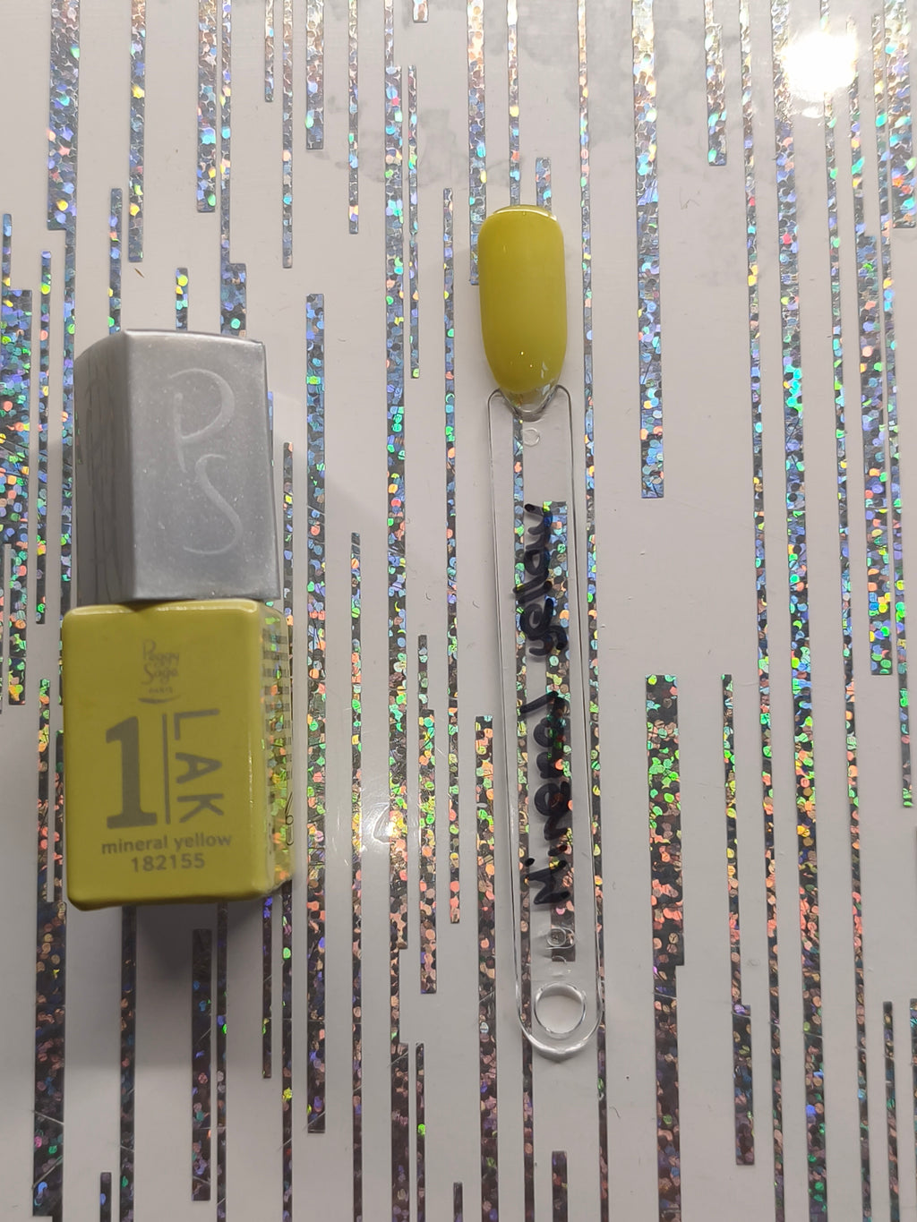 PRESS-ON NAILS ENFANTS & ADOLESCENTES - 70 COULEURS AU CHOIX