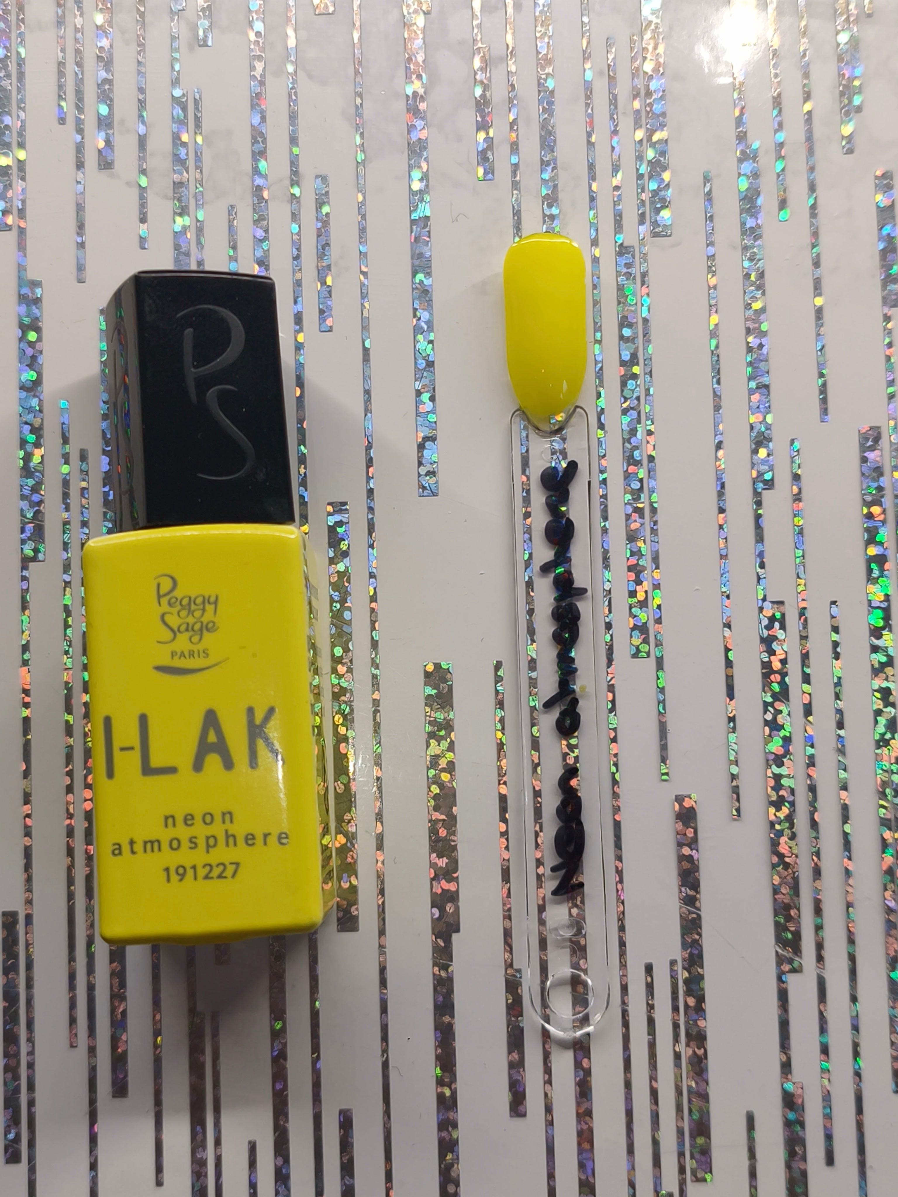 PRESS-ON NAILS ENFANTS & ADOLESCENTES - 70 COULEURS AU CHOIX